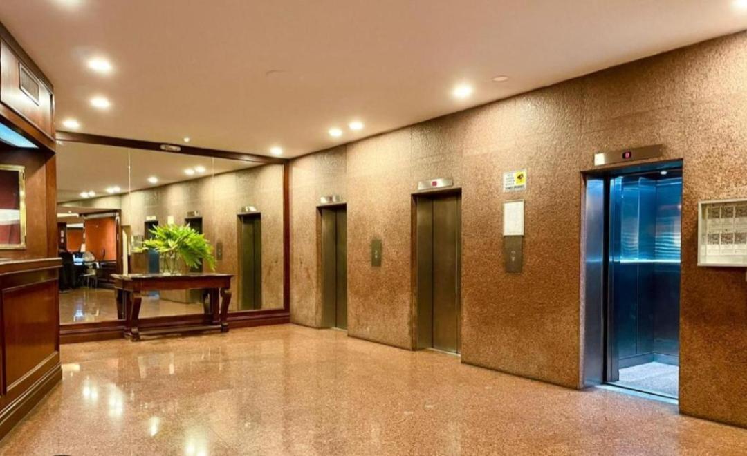 ブエノスアイレス Torre Corrientesアパートホテル エクステリア 写真