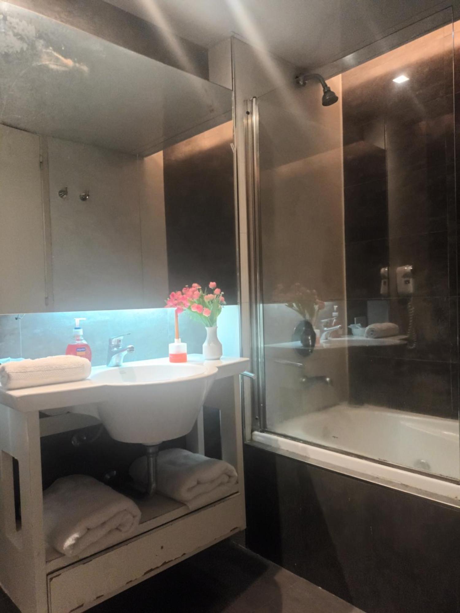 ブエノスアイレス Torre Corrientesアパートホテル エクステリア 写真